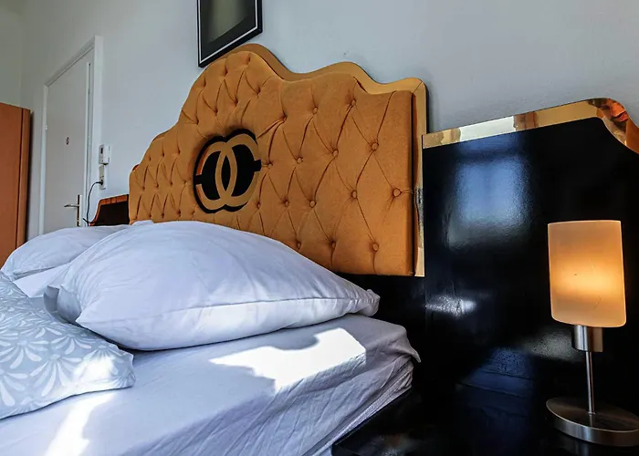 Modern Private In The Heart Of *